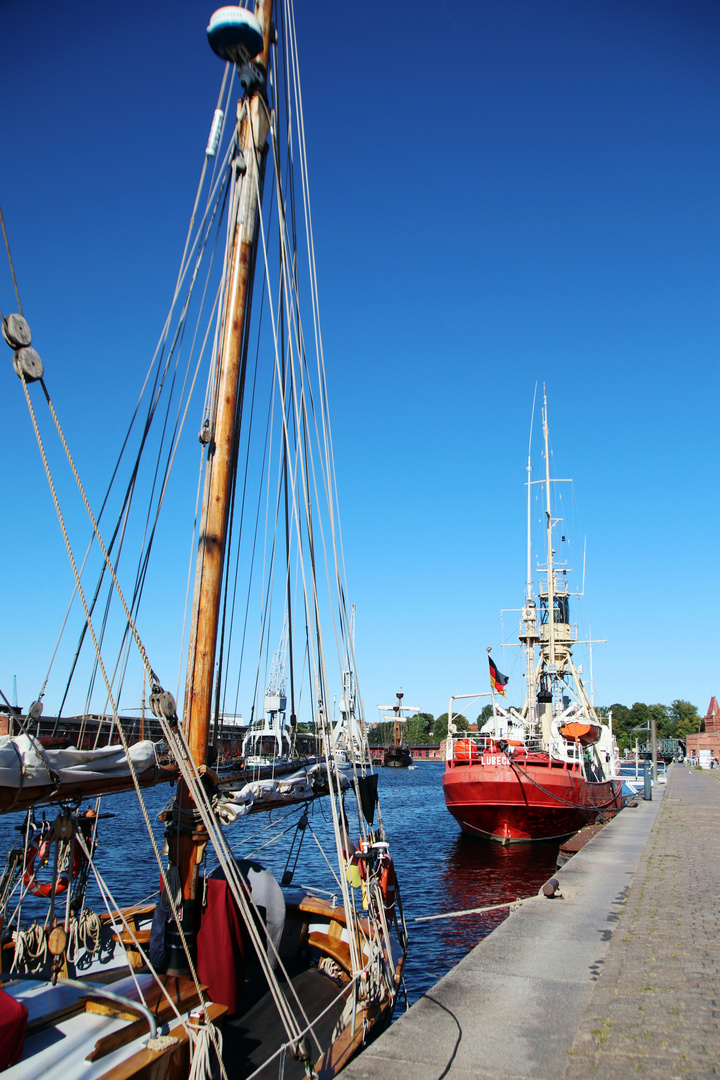 im Lübecker Hafen