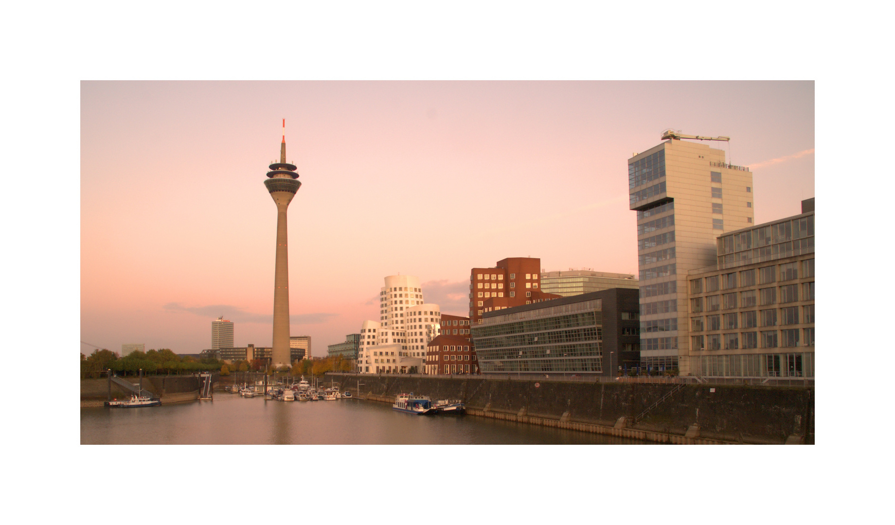 im Medienhafen Düsseldorf