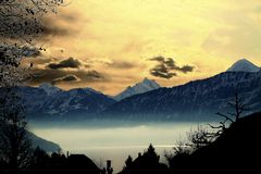 Im Morgengrauen am Thunersee