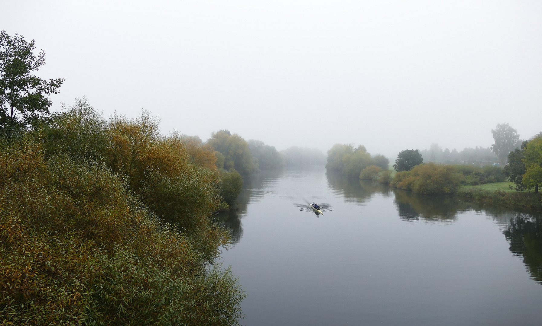  Im Morgennebel an der Lahn