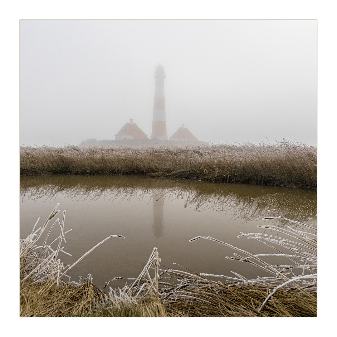 Im Morgennebel - Westerhever Leuchtturm