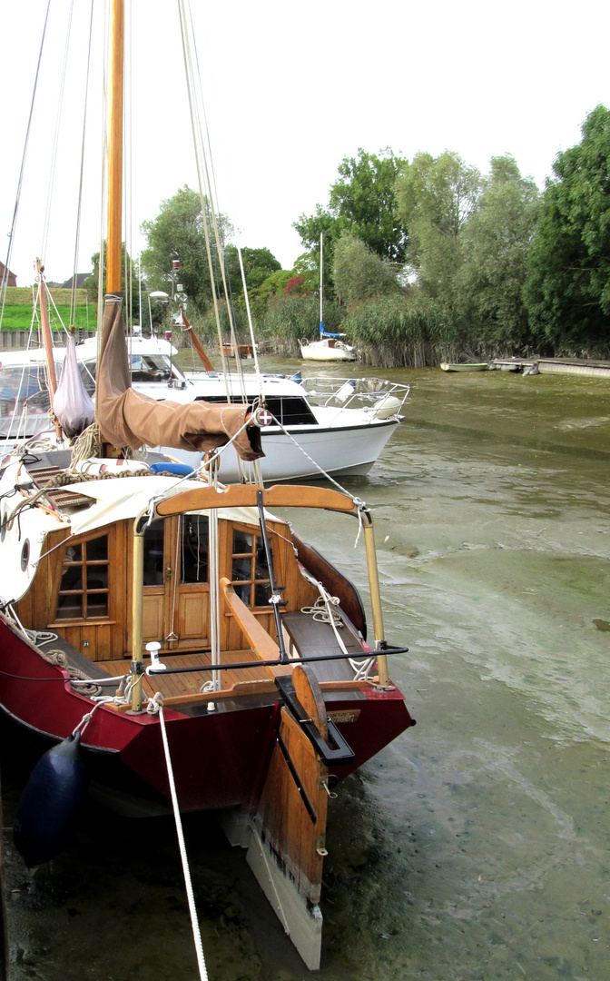  im Museumshafen Wischhafen ... 