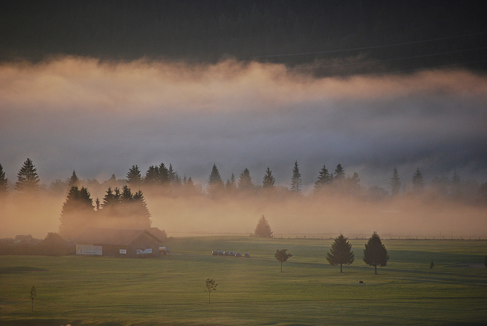 im Nebel ruht das Tal...