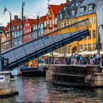Im Nyhavn geht die Brücke runter