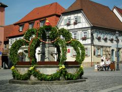 Im österlichen Schmuck ...