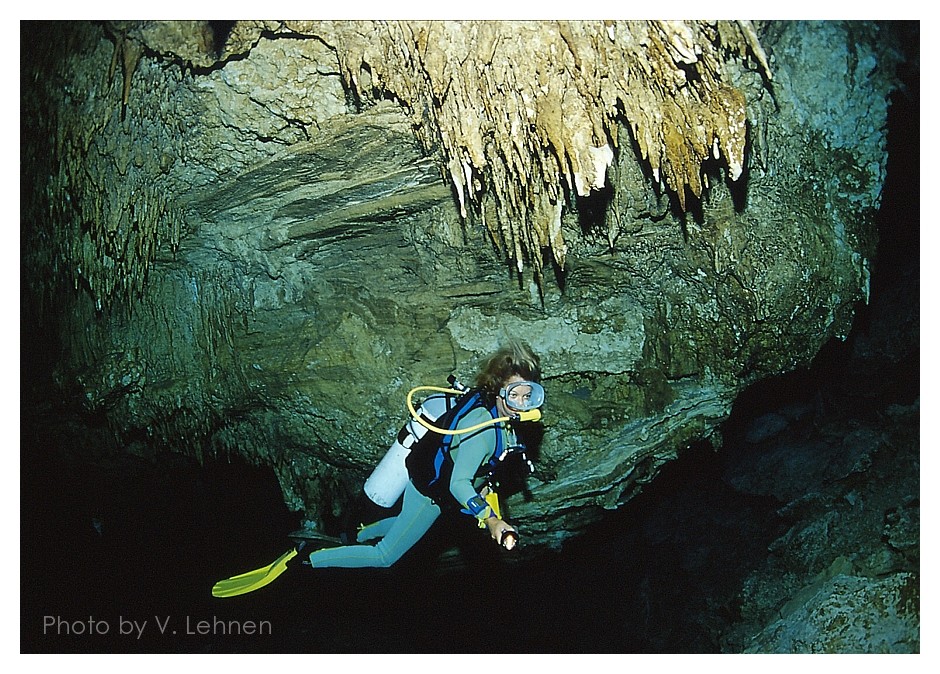 Im Overhead Environment - Cavern und Cavediving in Mexico