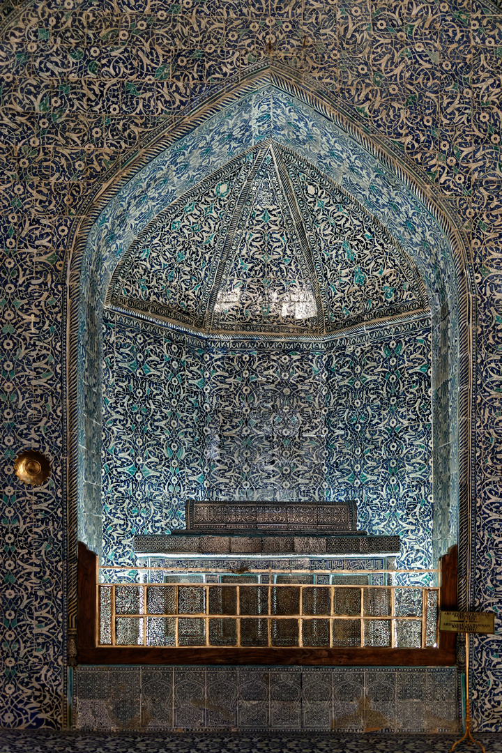 im Pachlawan Machmud Mausoleum