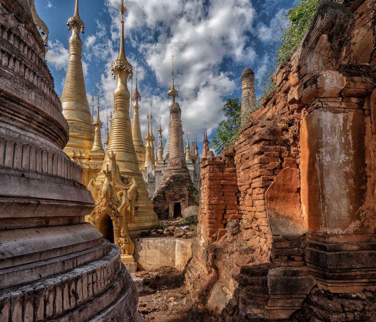 Im Pagodenwald von In-Dein - Myanmar