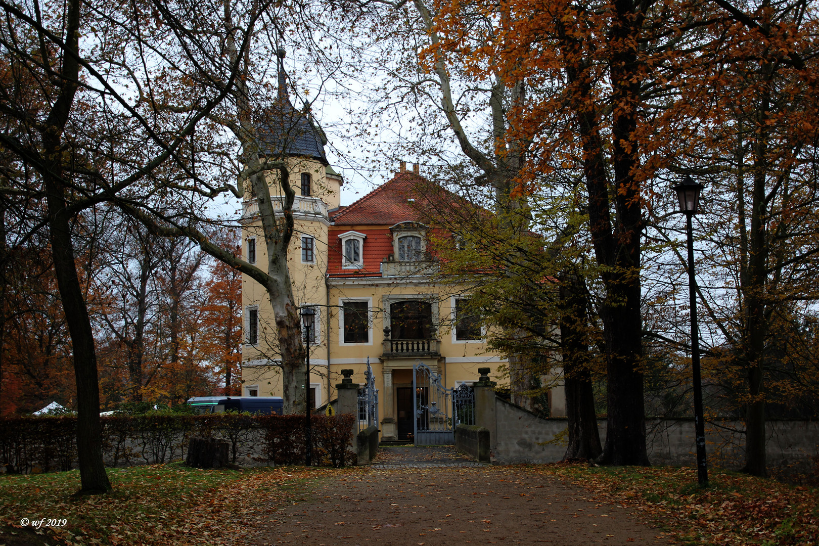 Im Park vom Schloß Hermsdorf (2)