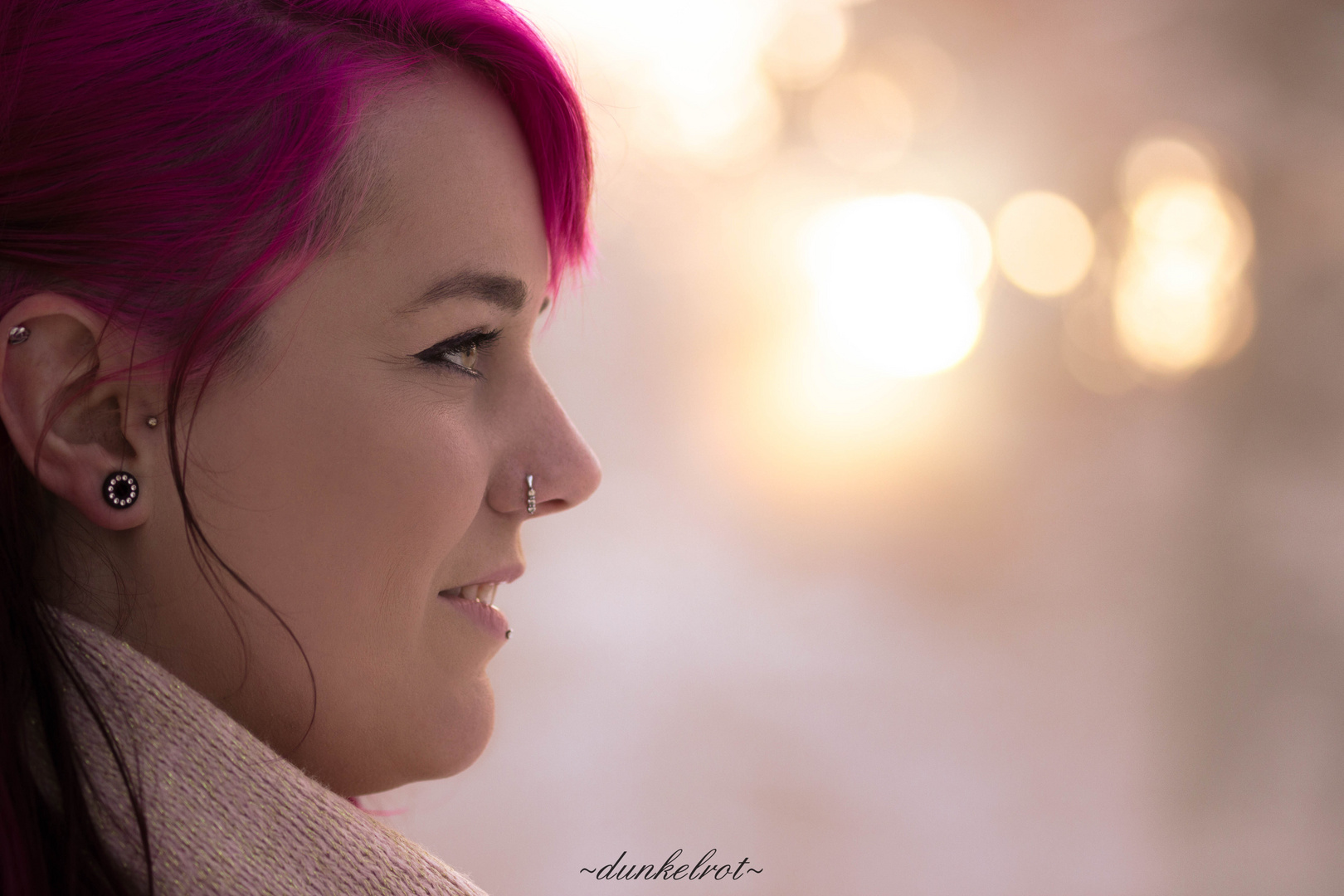 Im Profil Foto & Bild | portrait, portrait frauen, outdoor Bilder auf ...