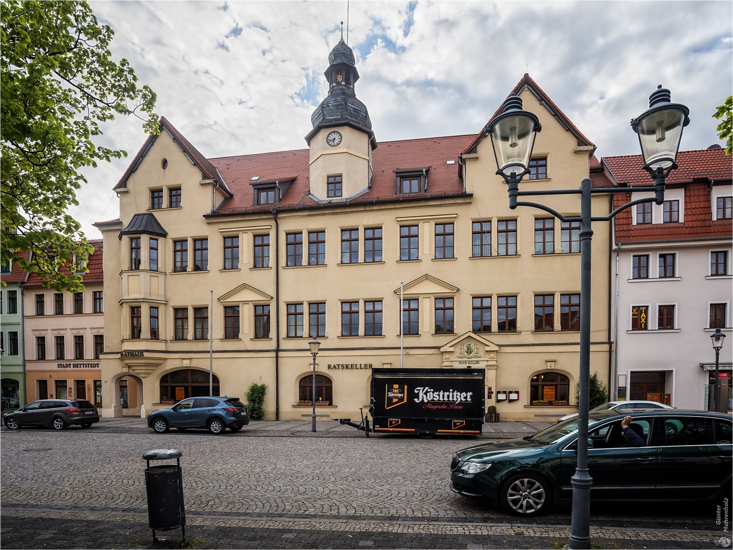 Im Rathaus zu Hettstedt trinkt man ...