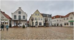 Im Regen am Meldorfer Dom