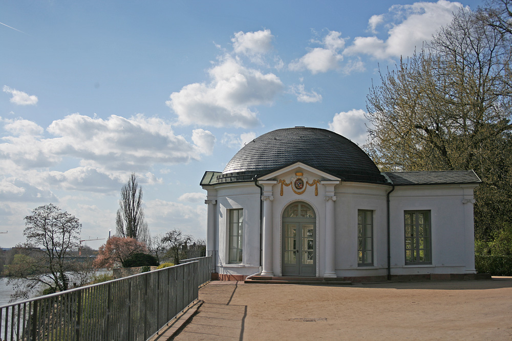 Im Schlossgarten.