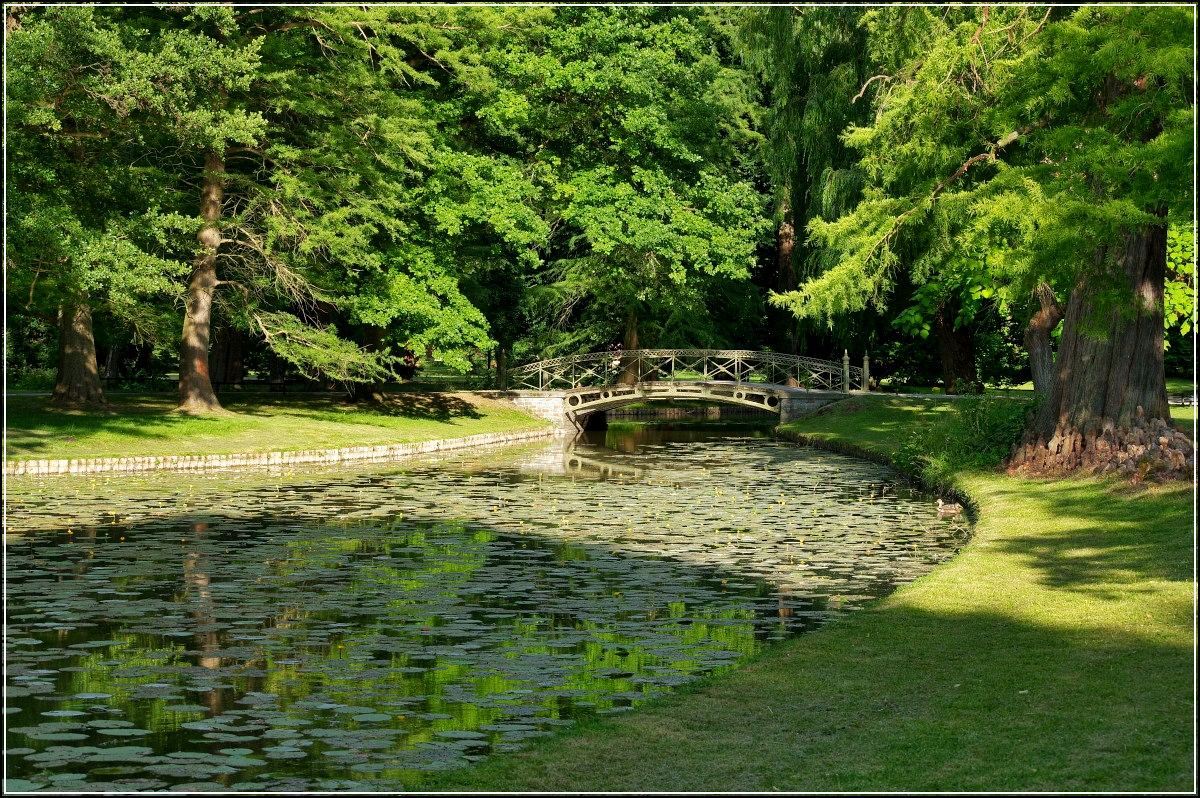 im Schweriner Schlossgarten Foto & Bild architektur, schlösser