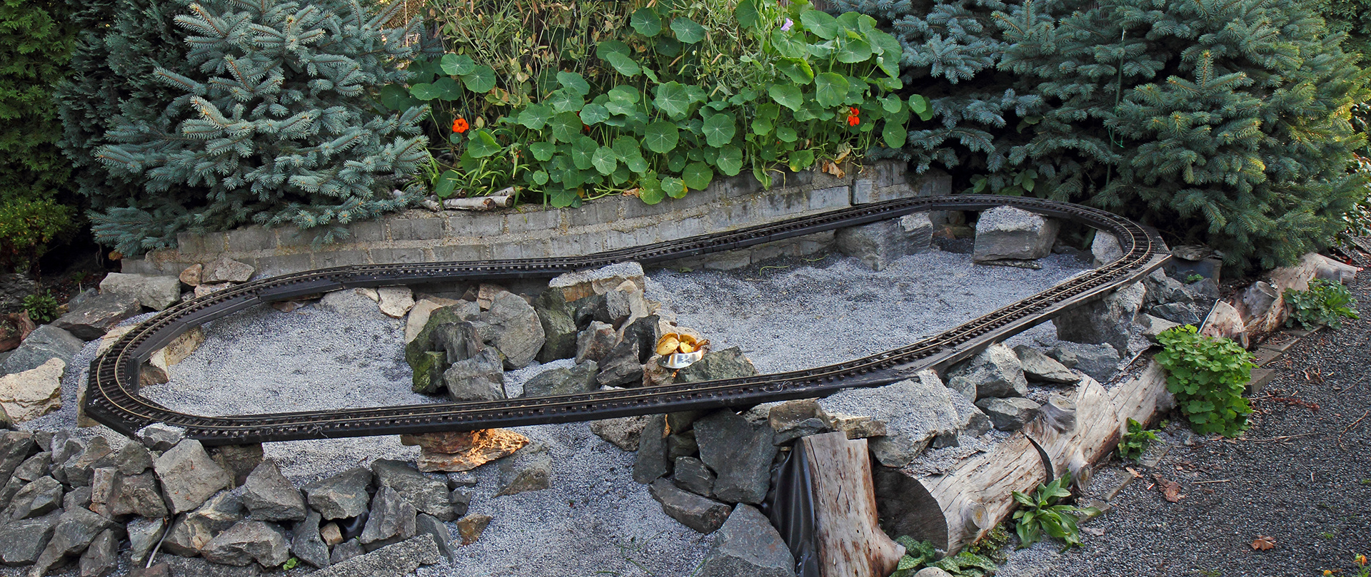 Im September  eine neue Runde für die Zahnradbahn gebaut...