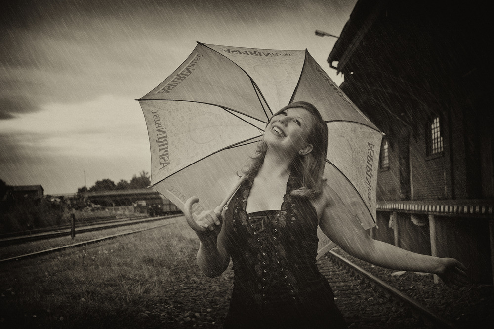 I`m singing in the rain.........