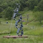 Im Skulpturengarten Il Giardino in Seggiano - "Froschakrobaten" von Daniel Spoerri