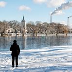 IM SOMMER WERDEN DIE MÄDELS PLUSPLUS RÜCKWÄRTS STÖHNEN