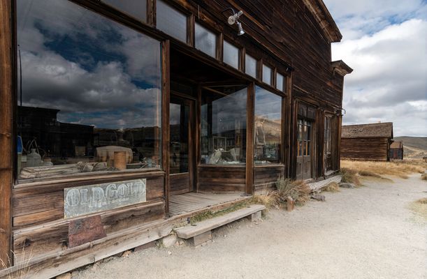 ***     im spiegel der  ...........         ***