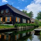 Im Spreewald Holzhaus mit Kahn