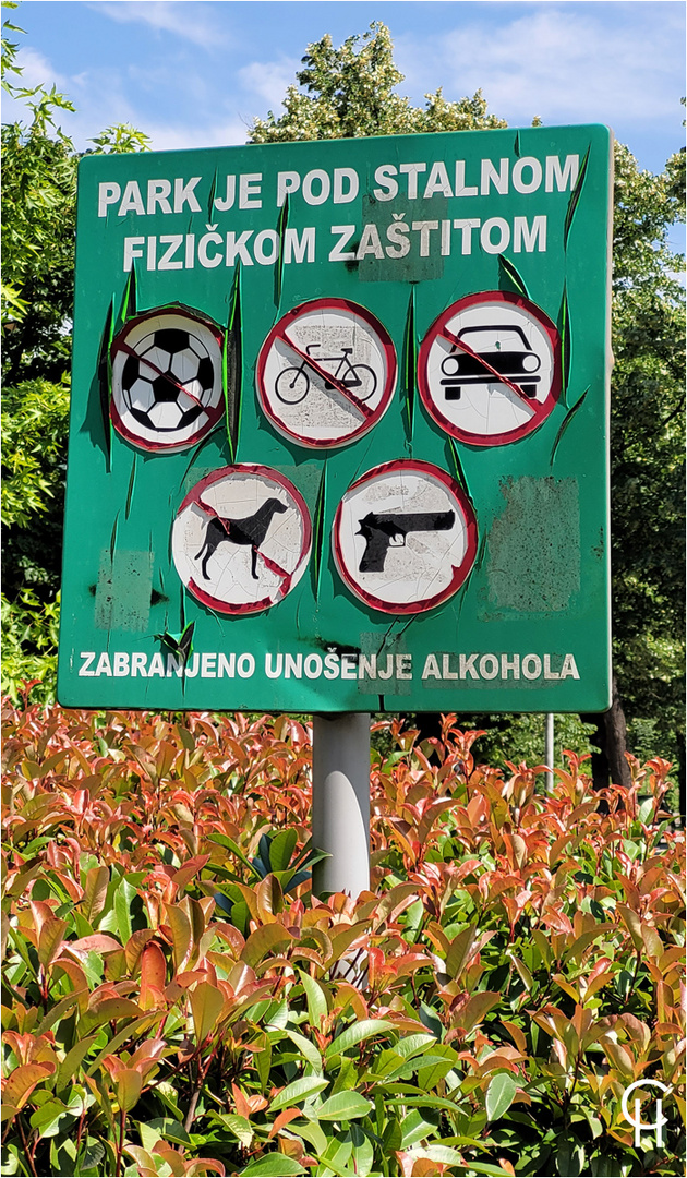 Im Stadtpark von Mostar - Roadtrip Albanien 2023