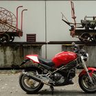 Im Stahlpark DUCATI M900