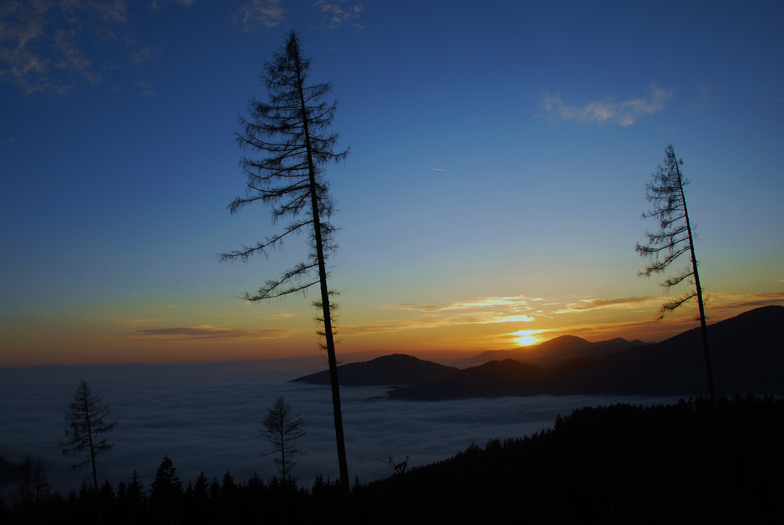 Im Tal liegt das Nebelmeer