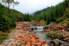 Im Teufelstal ( ein Nebental des Weißwassers - Bile Labe) in der Nähe von Spindleruv mlyn