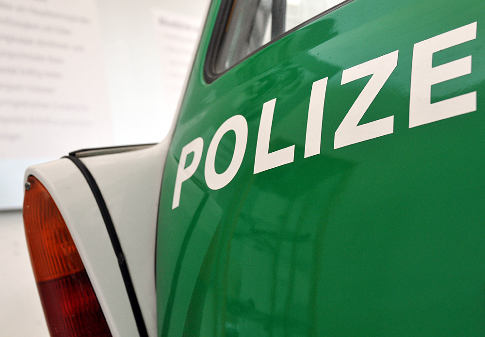 Im Trabiparadies: Polizei – Trabi 01