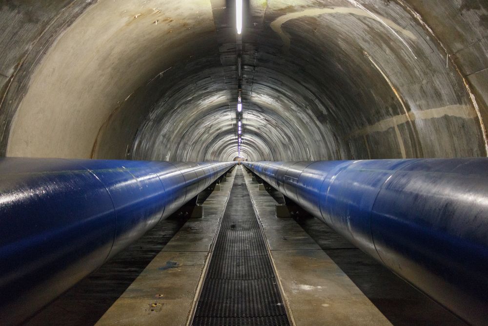 Im Tunnel unterm Wasser Foto & Bild architektur, tunnel tunell