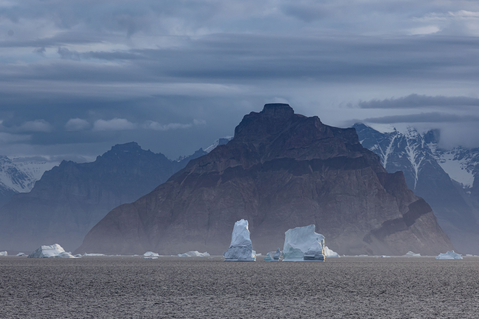 Im Uummannaq Fjord - 2