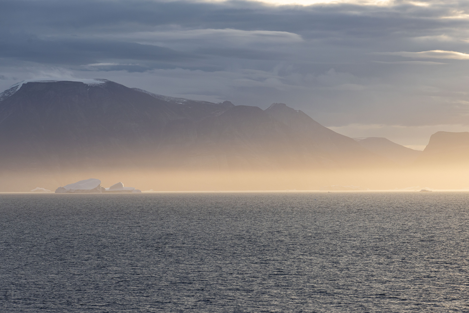 Im Uummannaq Fjord  - 3