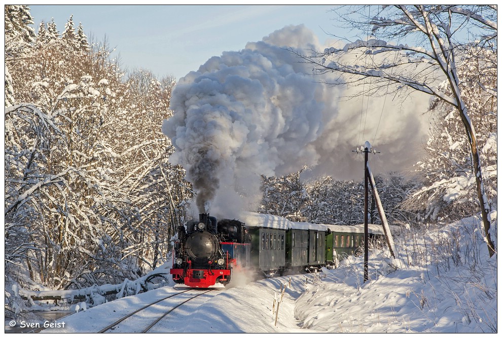 Im verschneiten Winterwald bei Steinbach