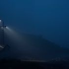 im Visier: nachts in einem Hafen auf den Färöer