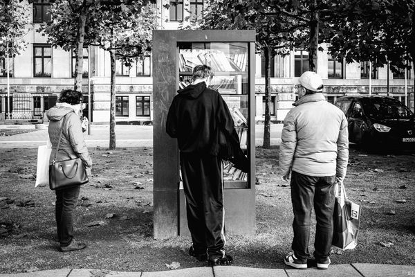 Im Vorbeigehen ..., Buchladen ...