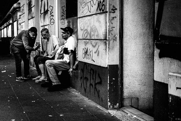 Im Vorbeigehen ..., Geschichten erzählen ...