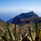 im Wolkendunst erhebt sich die Nachbarinsel La Gomera