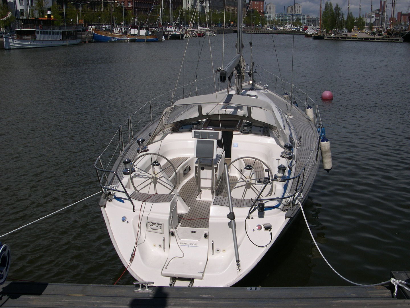 Im Yacht Hafen von Helsinki