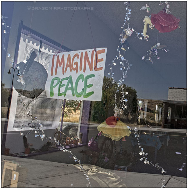 IMAGINE PEACE 