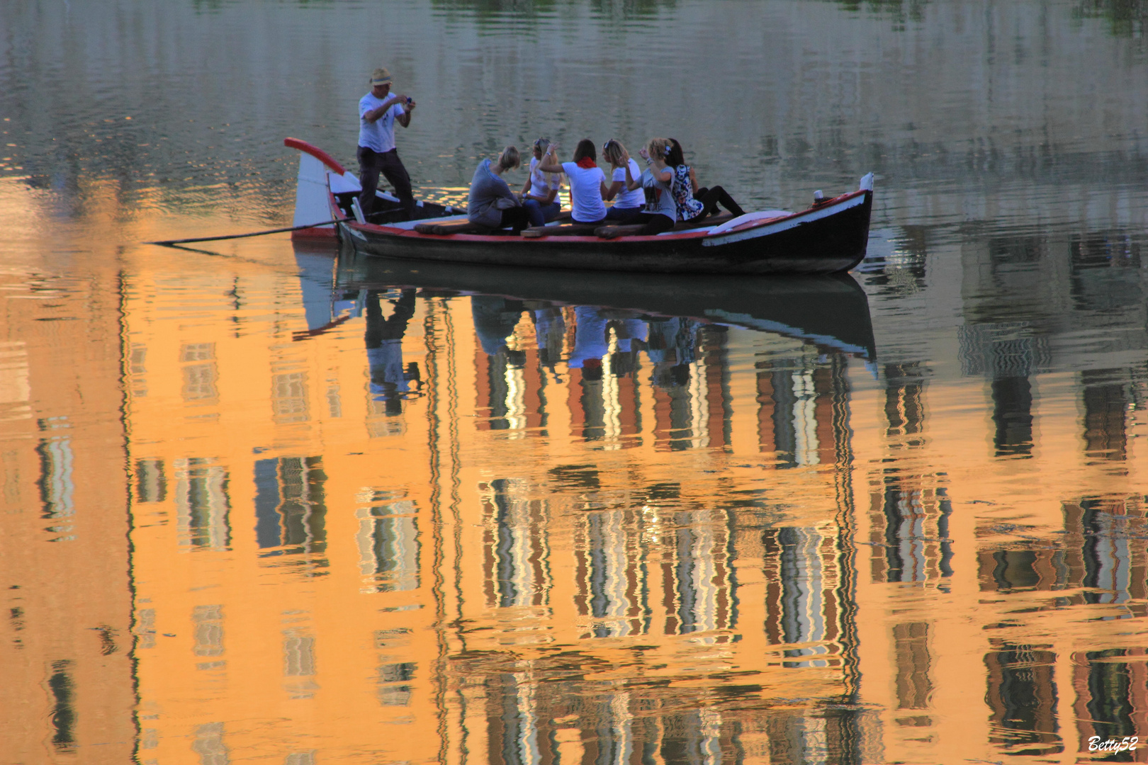 IMG_ Sul fiume di sera