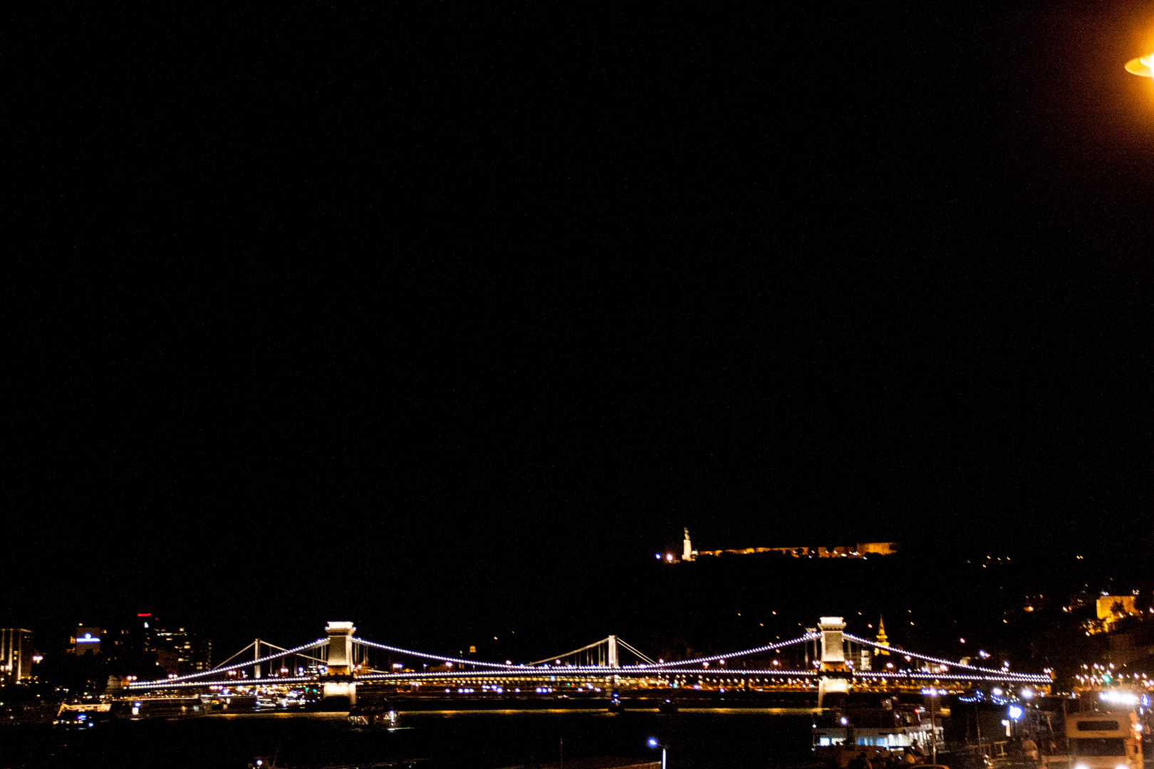 IMG_0523 Budapest Kettenbrücke Nachtaufnahme