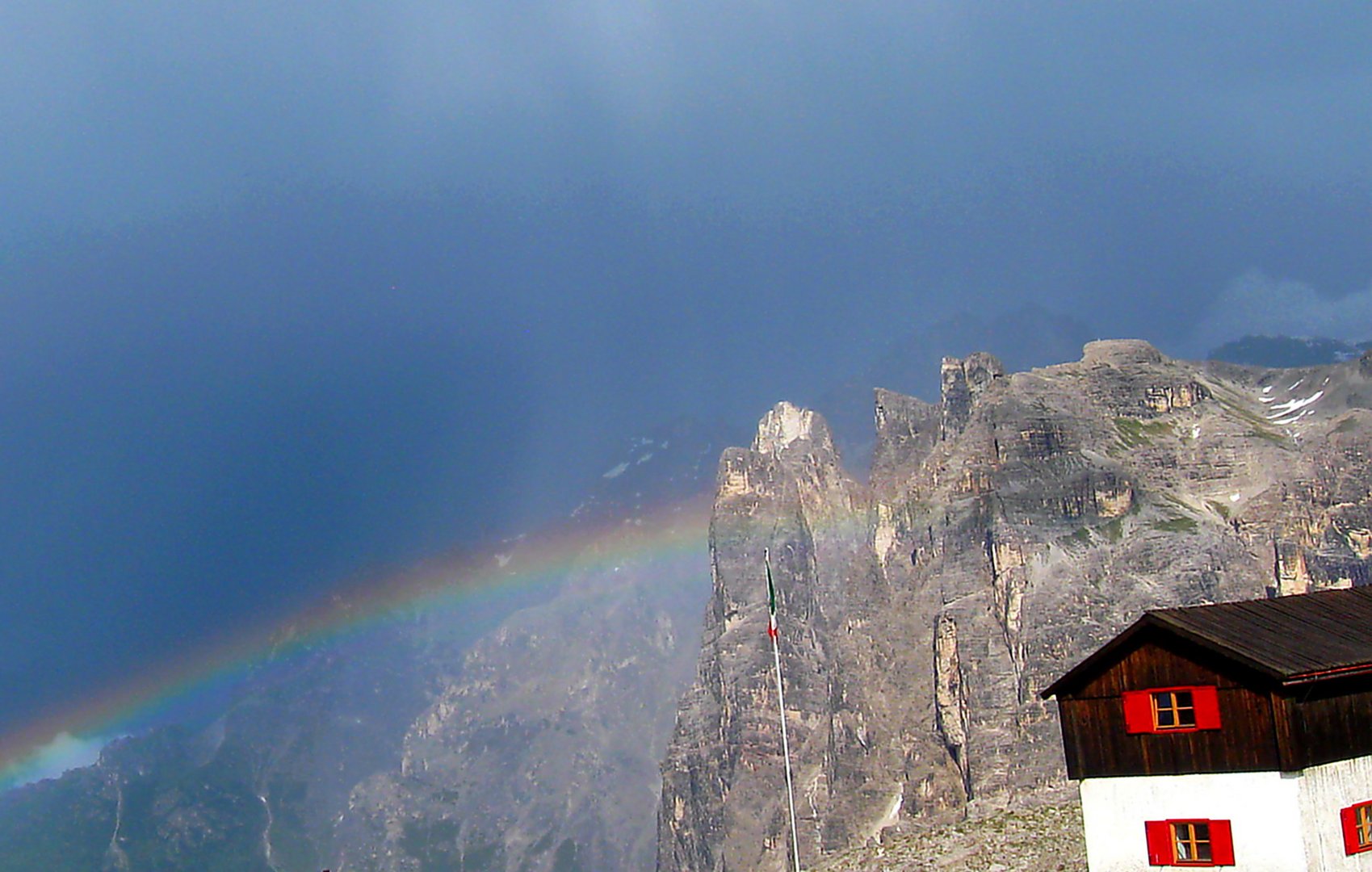 IMG_0854 Regenbogen vom Drei Zinnenplateau aus gesehen