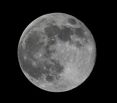 IMG_3740_Vollmond_99,9%