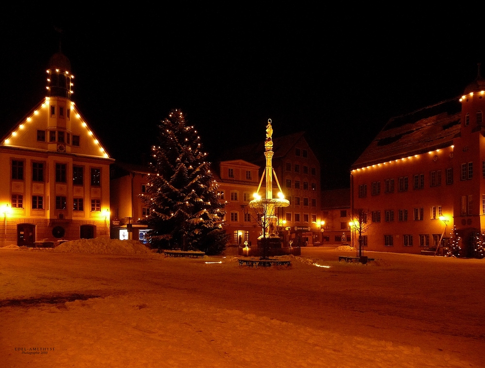 "Immenstadt Bei Nacht Am Marktplatz 1 - Power Of LOVE!"