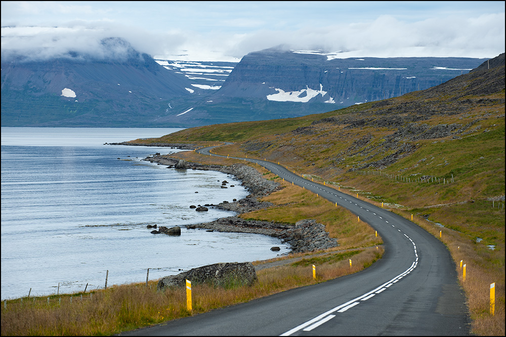 [ Immer am Fjord entlang ]