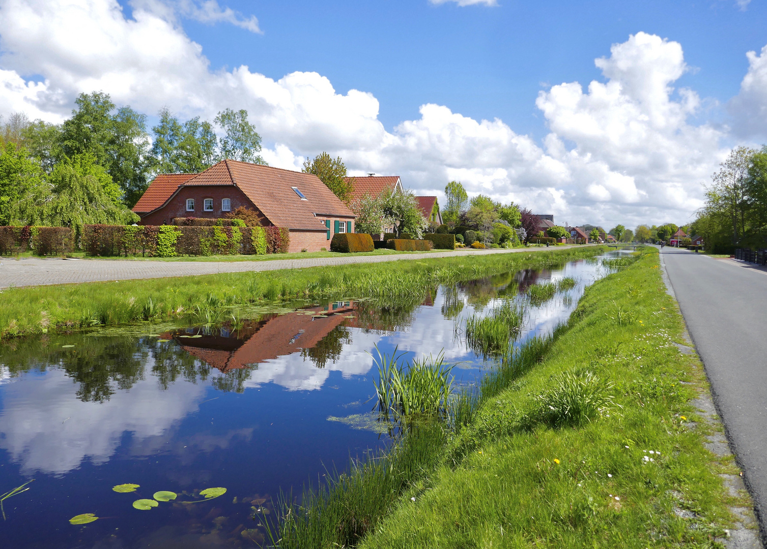 Immer am Kanal entlang...