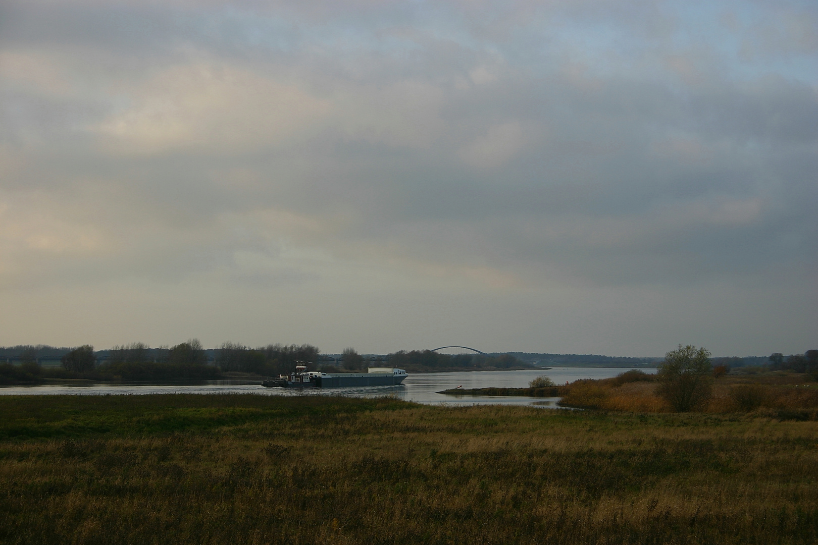 immer an der Elbe entlang