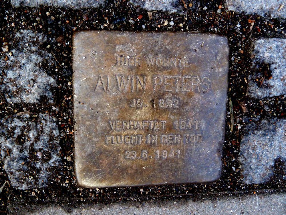 immer wieder drüber stolpern . .