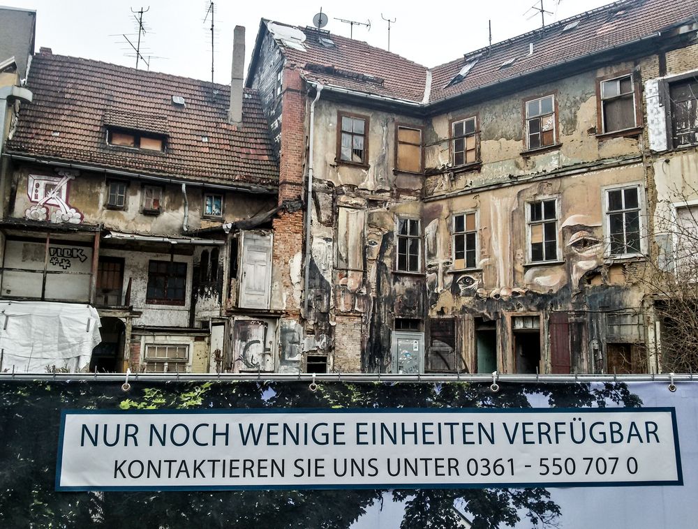 IMMOBILIEN verfügbar street Ü300K