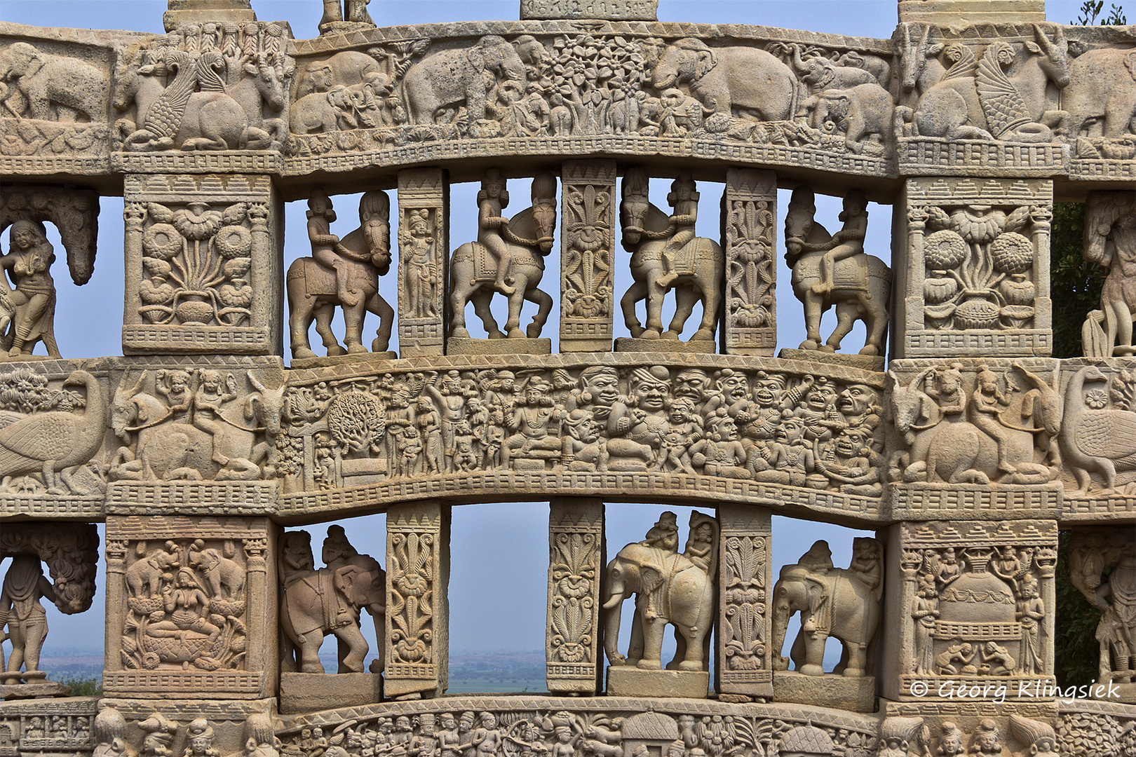 Imposante Bauwerke: Großer Stupa in Sanchi (Indien) 4